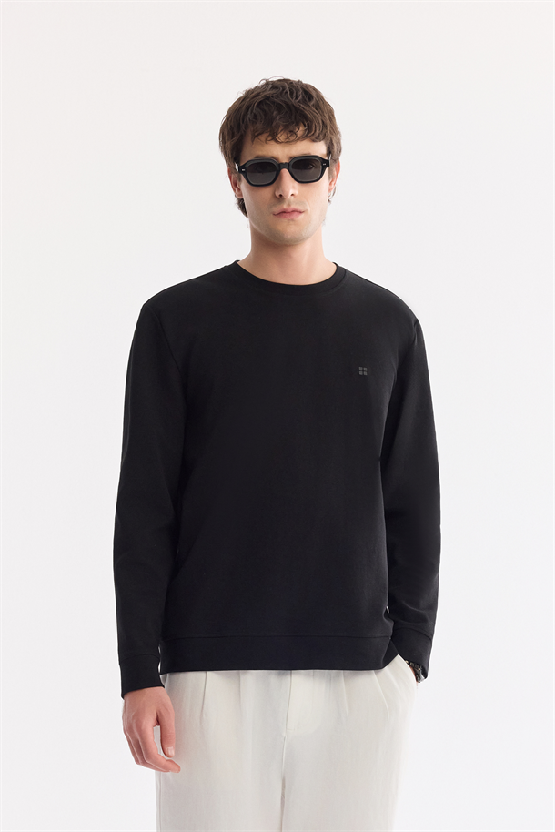 Siyah Bisiklet Yaka Pamuklu Kolay Ütülenen Sweatshirt