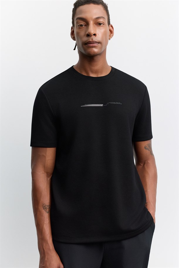 Siyah Bisiklet Yaka Parlak Rubber Baskılı İnterlok T-Shirt