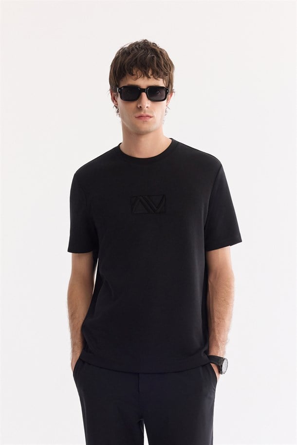 Siyah Bisiklet Yaka Baskılı İnterlok T-Shirt