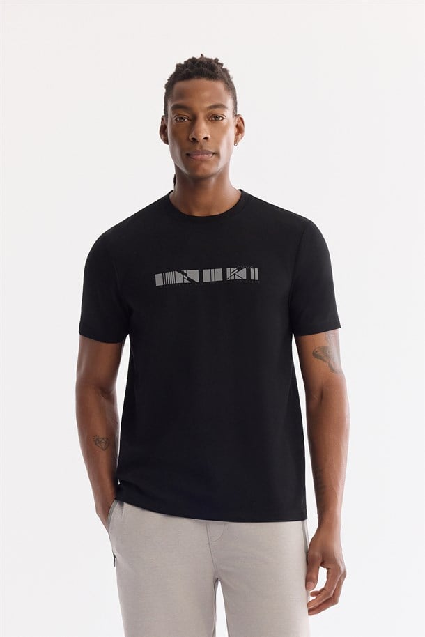 Siyah Bisiklet Yaka Baskılı İnterlok T-Shirt