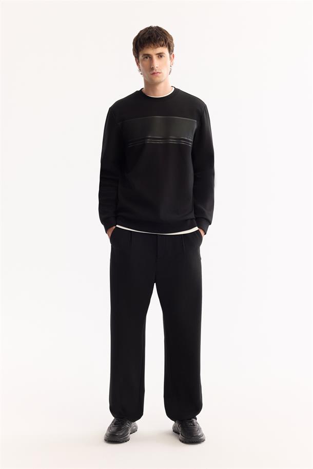 Siyah Bisiklet Yaka Kolay Ütülenen Bi-Stretch Baskılı Sweatshirt