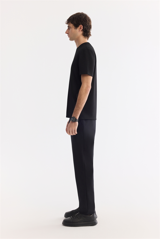 Siyah Bisiklet Yaka Baskılı İnterlok T-Shirt