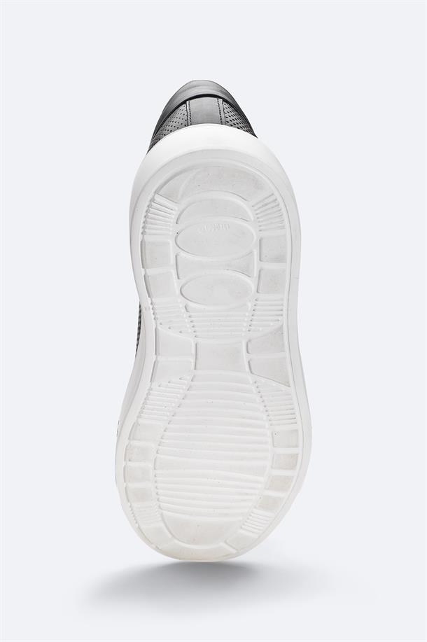 Siyah %100 Deri Esnek Taban Hafif Casual Ayakkabı 