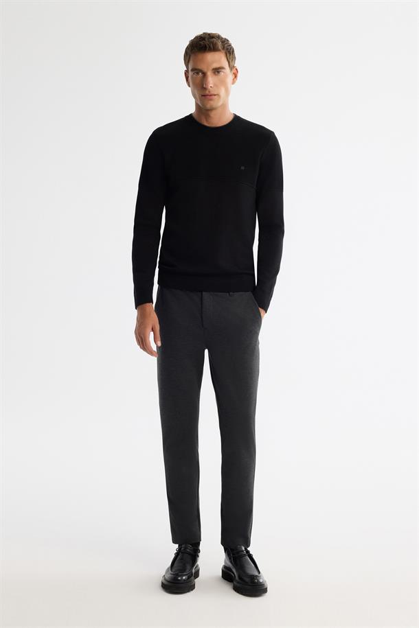 Siyah Bisiklet Çift Yaka Dokulu Pamuklu Triko Kazak