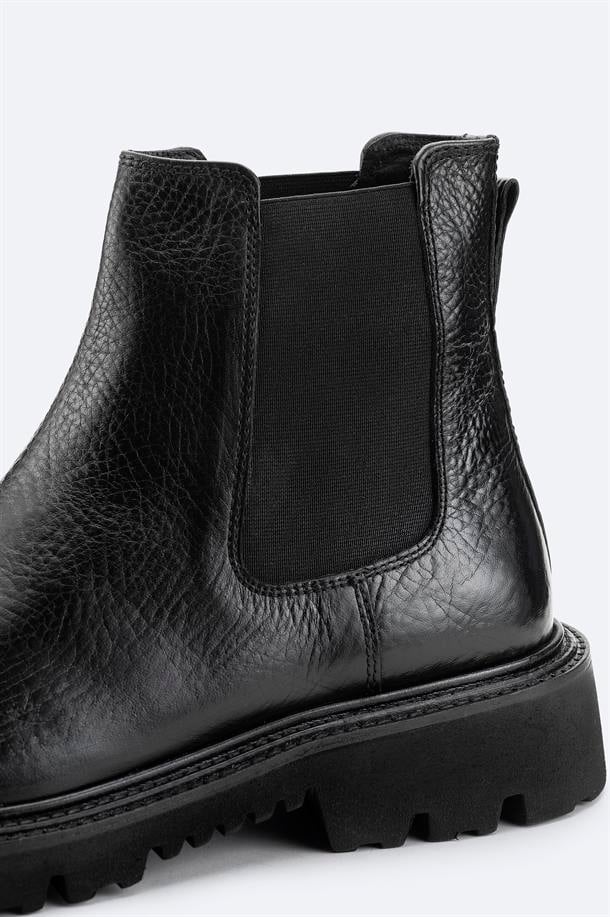 Black 100% Leather Flexible Sole Chelsea Boots