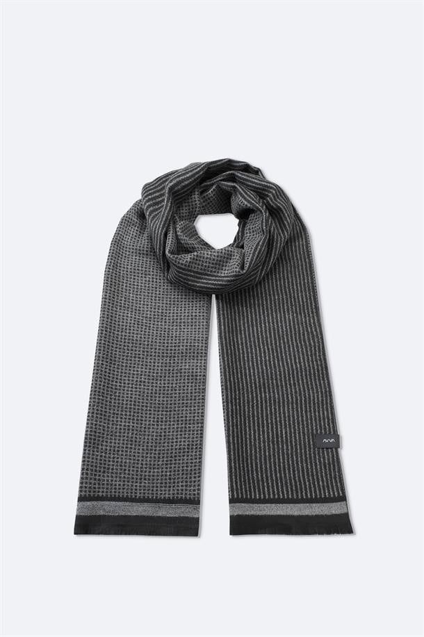 Siyah Desenli Püsküllü Şal