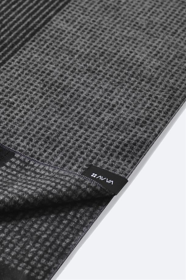 Siyah Viskon Karışımlı Püsküllü Desenli Şal