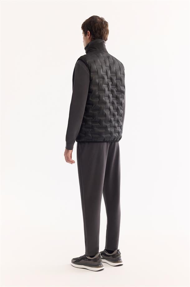 Siyah Dik Yaka Su İtici Rüzgar Geçirmez Hafif Şişme Yelek