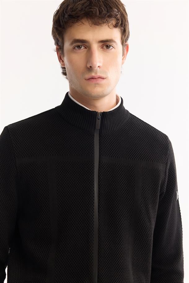 Siyah Dik Yaka Fermuarlı Yün Karışımlı Dokulu Hırka