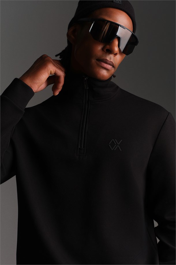 Siyah Dik Yaka Fermuarlı Baskılı Kolay Ütülenen İnterlok Sweatshirt