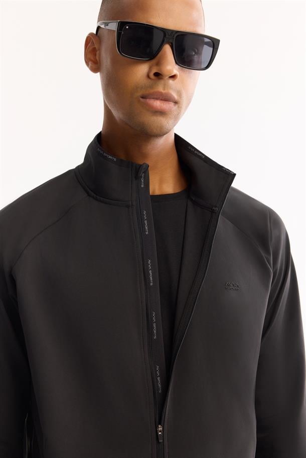 Siyah Dik Yaka Fermuarlı İçi Şardonlu Bi-Stretch Sweatshirt