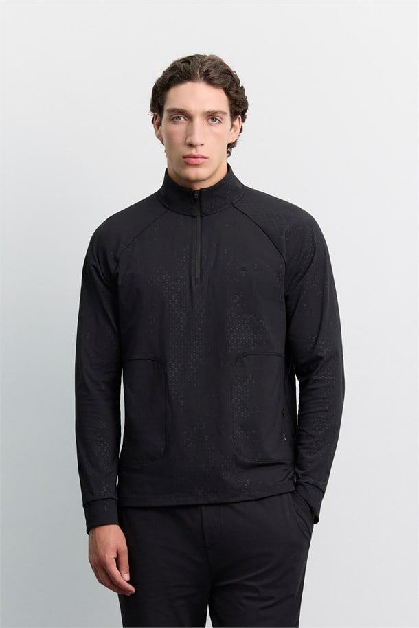 Siyah Dik Yaka Fermuarlı Baskılı İçi Şardonlu Teknik Kumaş Sweatshirt