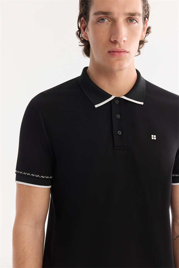 Siyah Kıvrılmaz Polo Yaka Düğmeli Elastan T-Shirt
