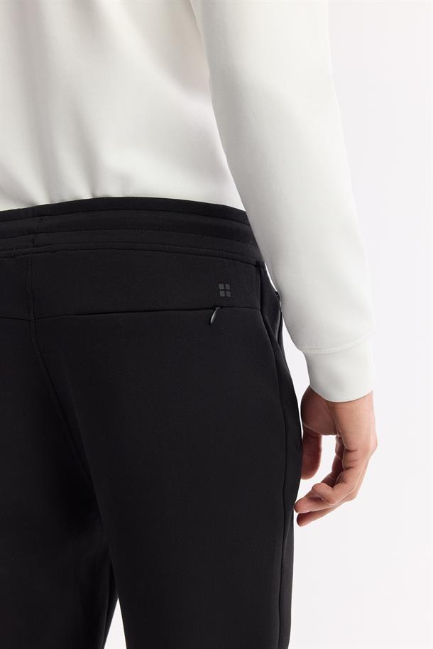 Siyah Beli Lastikli Bağcıklı Bi-Stretch Eşofman Altı