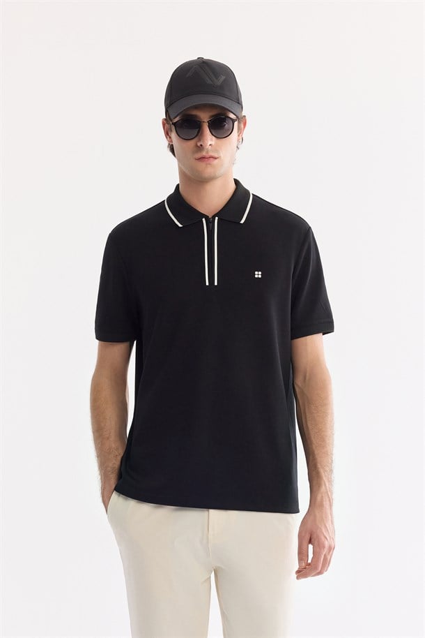 Siyah Kıvrılmaz Polo Yaka Fermuarlı İnterlok T-Shirt