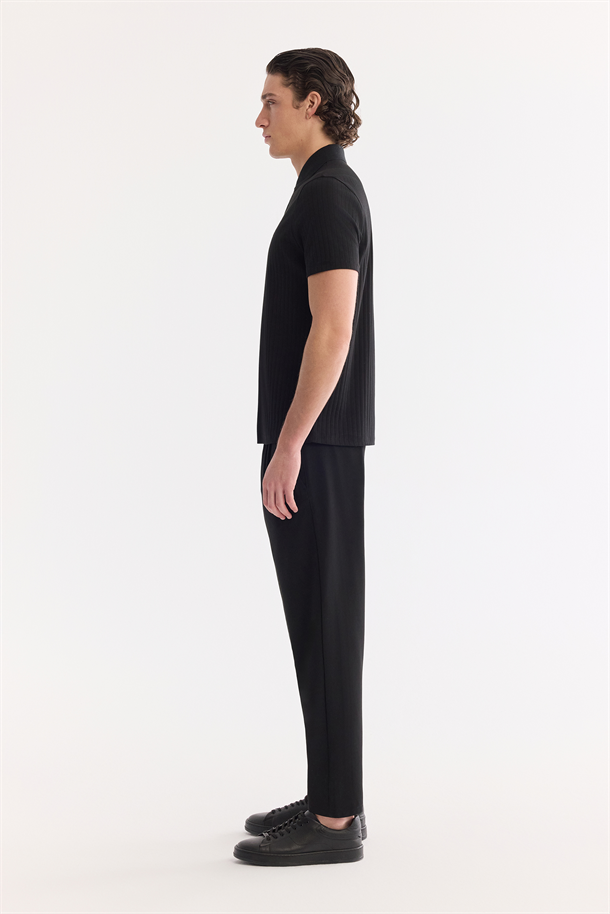 Siyah Kıvrılmaz Polo Yaka Fermuarlı %100 Pamuk Basic T-Shirt
