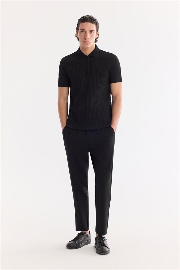 Siyah Kıvrılmaz Polo Yaka Fermuarlı %100 Pamuk Basic T-Shirt