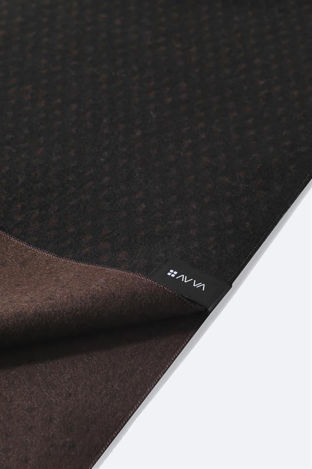 Siyah-Kahverengi Viskon Karışımlı Püsküllü Desenli Şal