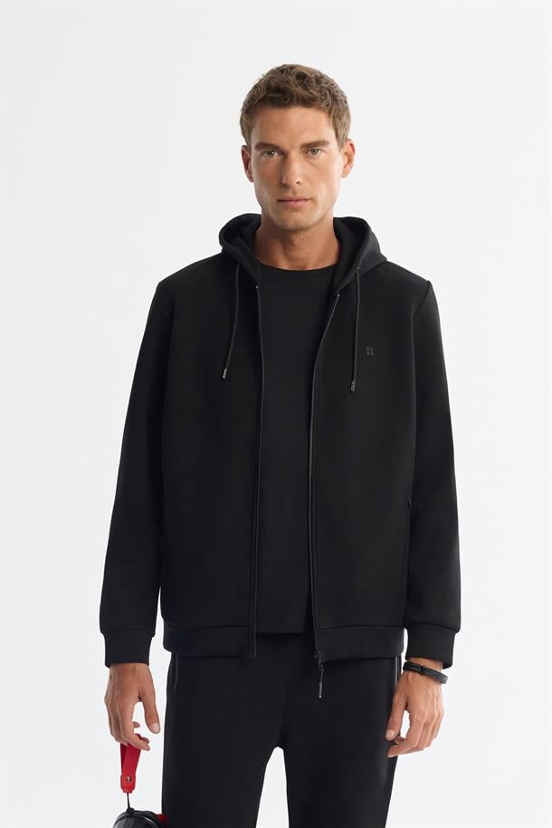 Siyah Kapüşonlu İnterlok Kumaş Fermuarlı Basic Sweatshirt