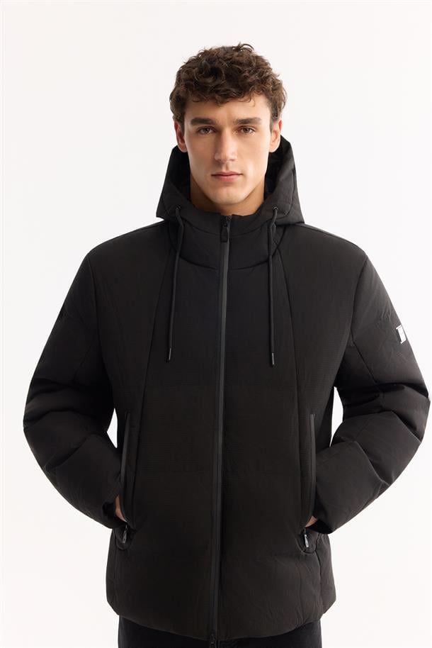 Black Hooded Water Repellent Puffer Jacket Resistant to -7°C