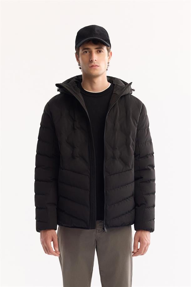 Siyah Kapüşonlu Su İtici Rüzgar Geçirmez -5 Dereceye Dayanıklı Şişme Mont