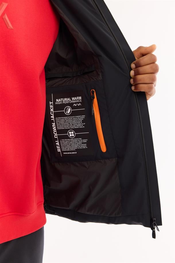 Siyah Kapüşonlu %100 Kaz Tüyü Su İtici Rüzgar Geçirmez -7 Dereceye Dayanıklı Şişme Mont