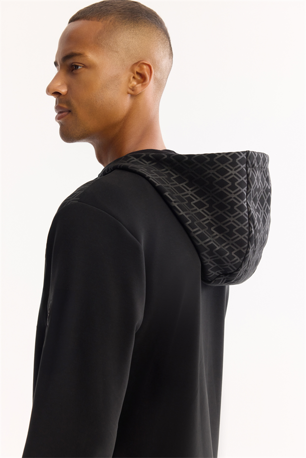 Siyah Kapüşonlu İçi Şardonlu Soft Touch Baskılı Sweatshirt
