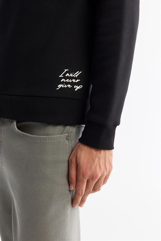 Siyah Kapüşonlu 3 İplik Şardonlu Baskılı Sweatshirt
