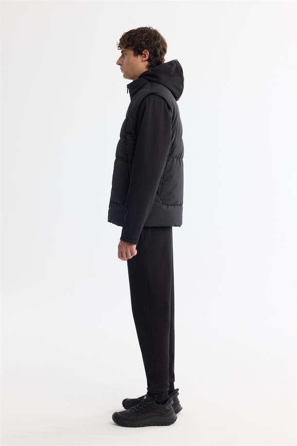 Siyah Kapüşonlu Su İtici Rüzgar Geçirmez Çıkarılabilir Şişme Yelekli Mevsimlik Mont