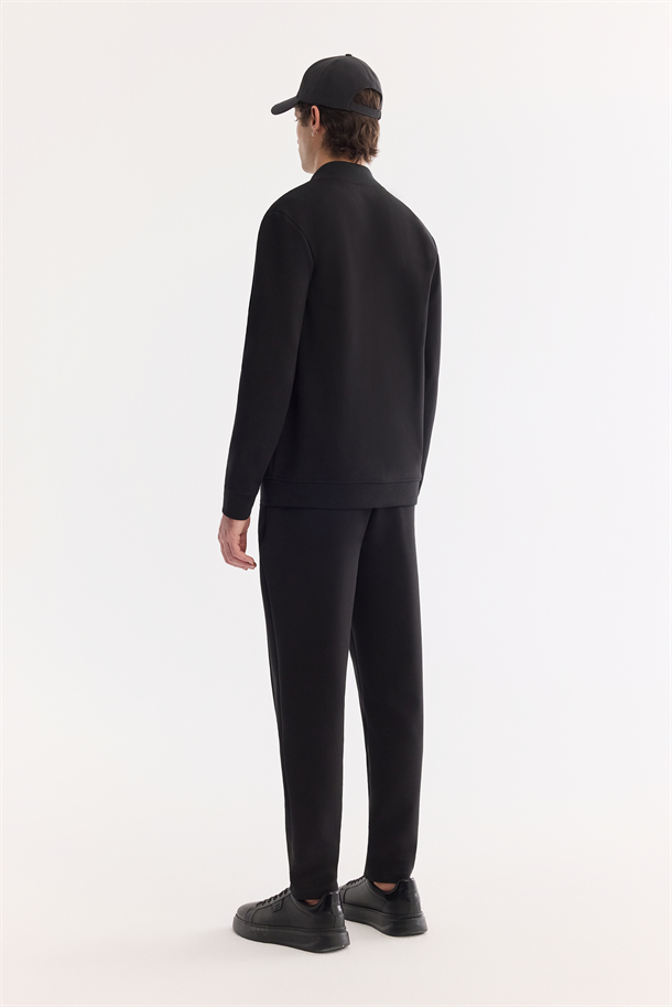 Siyah Kare Yaka Fermuarlı Pamuklu Kolay Ütülenen Sweatshirt