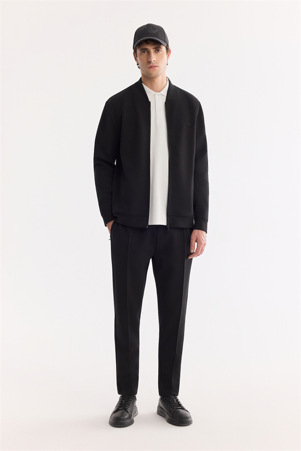 Siyah Kare Yaka Fermuarlı Pamuklu Kolay Ütülenen Sweatshirt