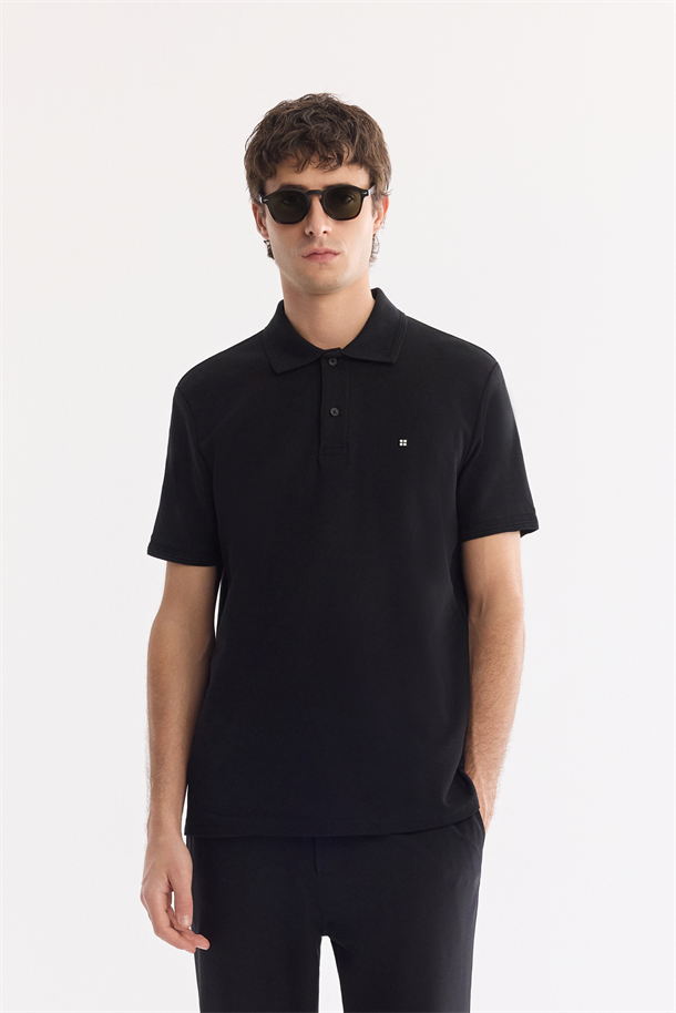 Siyah Kıvrılmaz Polo Yaka %100 Pamuk Basic T-Shirt