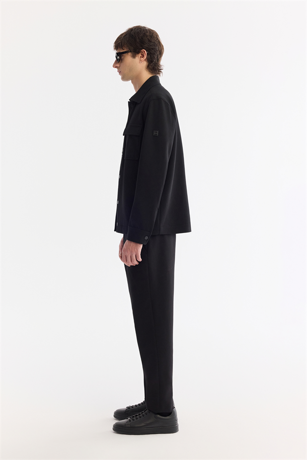 Siyah Klasik Yaka Diyagonel Çift Cep Kapaklı Örme Gömlek Ceket