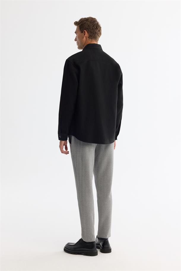 Siyah Klasik Yaka Kaşe Kapaklı Gömlek Ceket