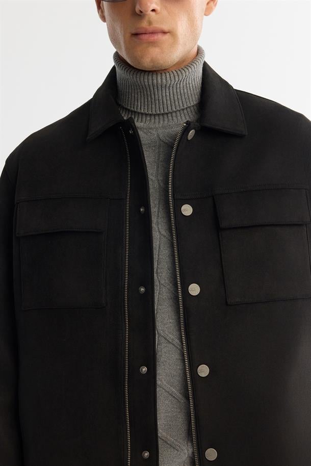 Siyah Klasik Yaka Önü Fermuar ve Çıtçıt Kapama Mevsimlik Mont