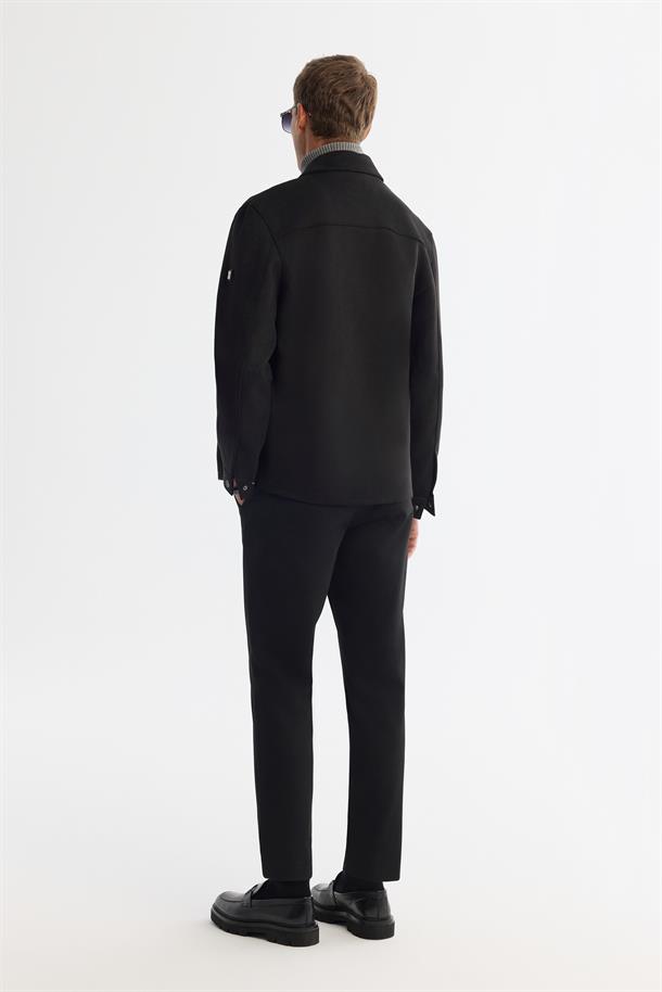 Siyah Klasik Yaka Önü Fermuar ve Çıtçıt Kapama Mevsimlik Mont