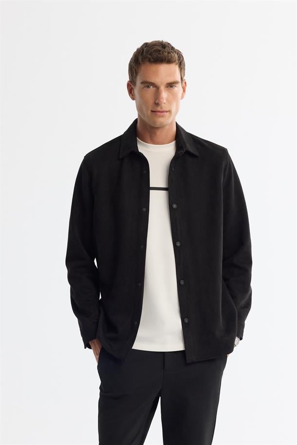 Siyah Klasik Yaka Çıtçıtlı Süet Deri Görünümlü İnce Mont