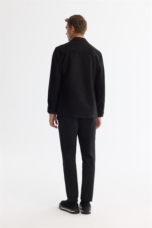 Siyah Klasik Yaka Çıtçıtlı Süet Deri Görünümlü İnce Mont