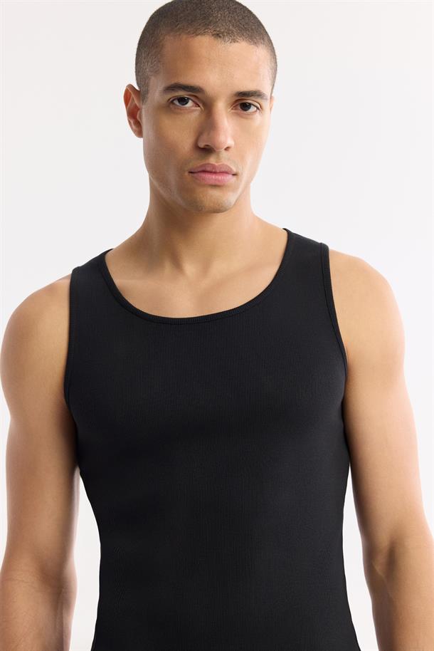 Siyah U Yaka Basic Pamuklu Fitilli Atlet