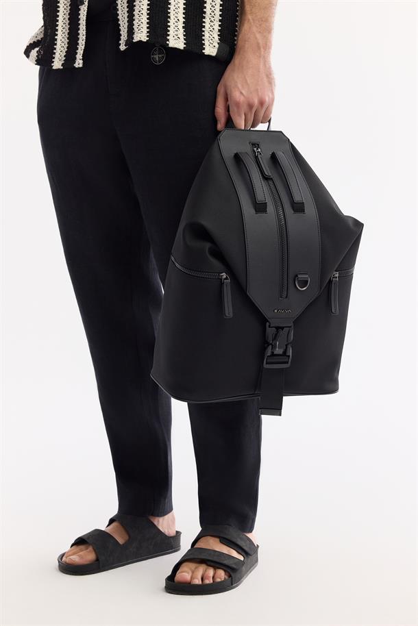 Siyah Apaj Yaka Desenli Pamuklu Kısa Kol Gömlek