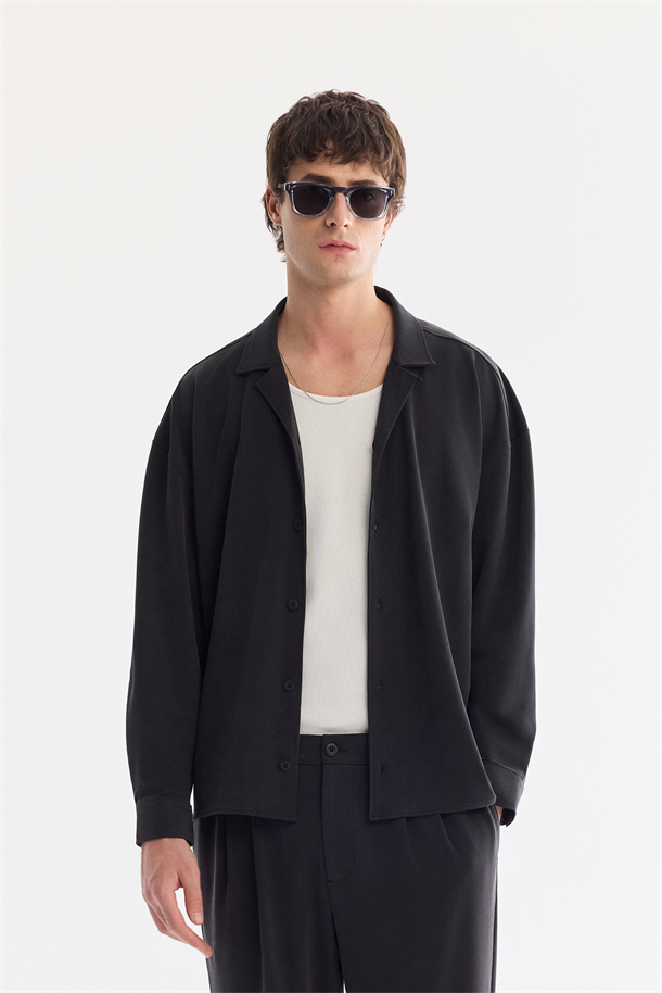 Siyah Apaj Yaka Nefes Alan Soft Touch Gömlek