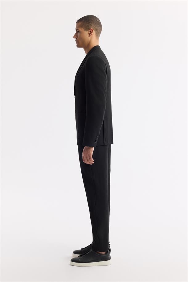 Siyah Mono Yaka Viskon Karışımlı Hafif Bi-Stretch Blazer Ceket