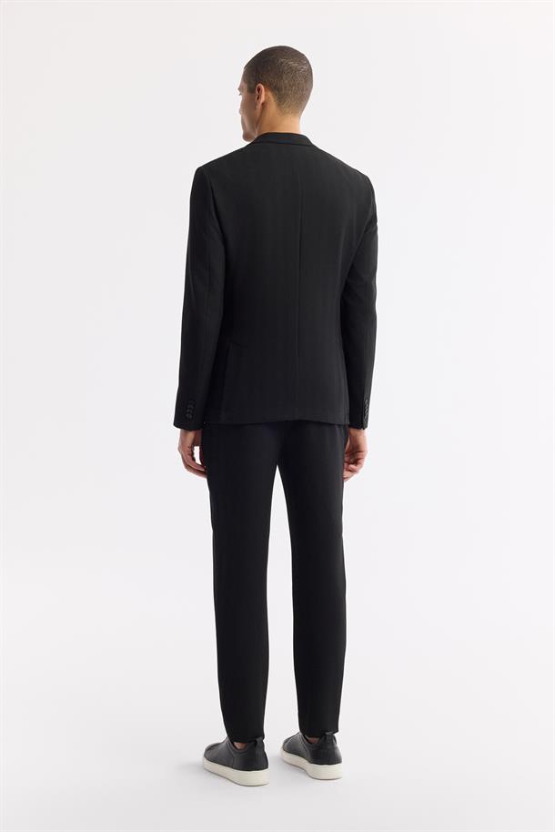 Siyah Mono Yaka Viskon Karışımlı Hafif Bi-Stretch Blazer Ceket
