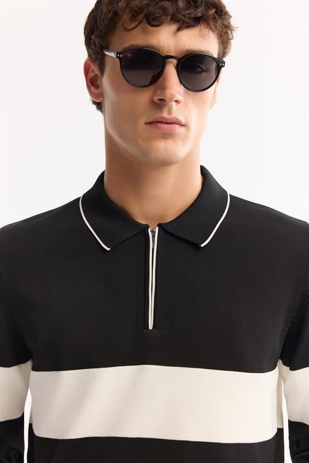Siyah Polo Yaka Fermuarlı Çizgili Triko Kazak