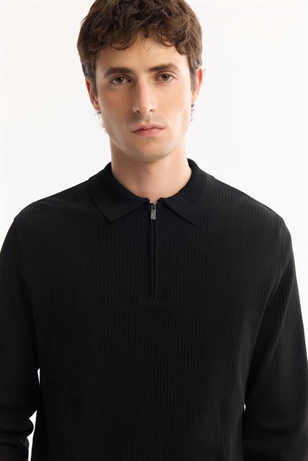 Siyah Polo Yaka Fermuarlı Rayon Tüylenmeyen Dokulu Triko Kazak