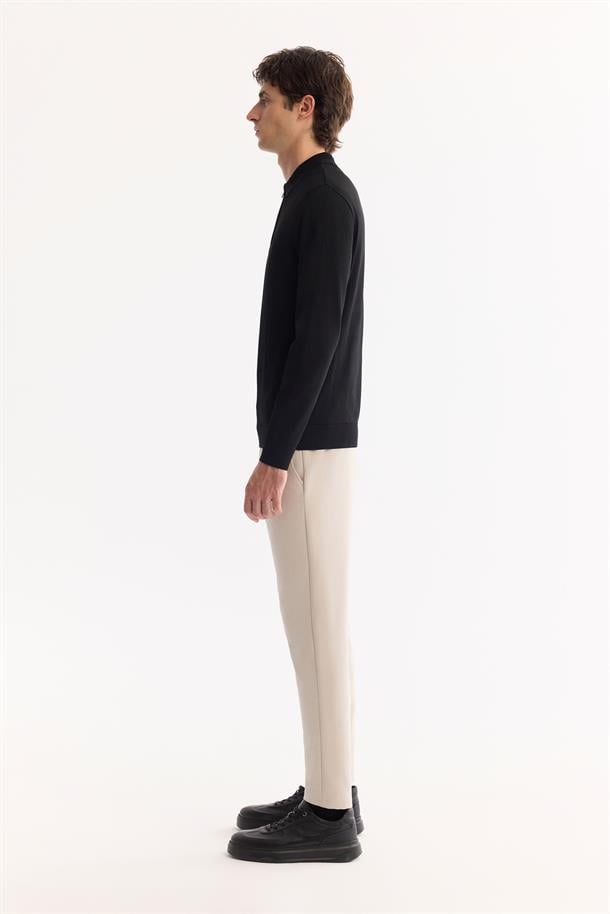 Siyah Polo Yaka Fermuarlı Rayon Tüylenmeyen Dokulu Triko Kazak