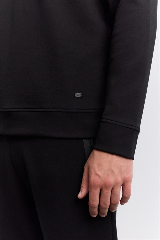 Siyah Polo Yaka Fermuarlı Kolay Ütülenen Sweatshirt