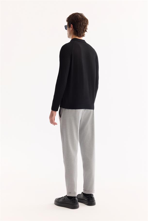 Siyah Polo Yaka Düğmeli Soft Touch Dokulu Triko Kazak