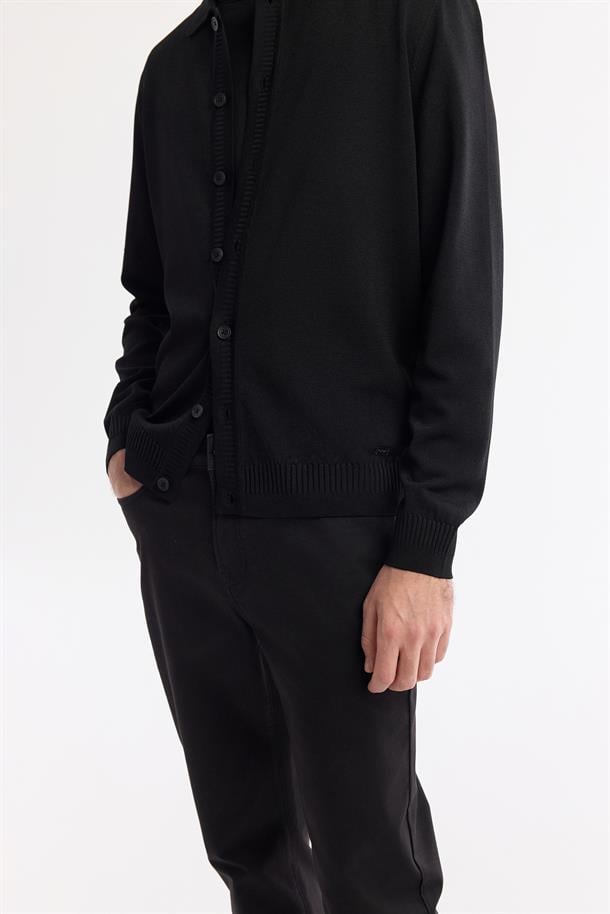 Siyah Polo Yaka Düğmeli Rayon Triko Hırka