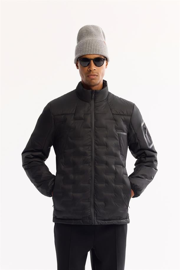 Black Hooded Water-Repellent Windproof Puffer Jacket